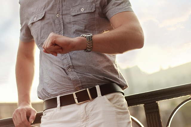 10 acessórios masculinos que todo homem deve ter no seu guarda-roupa
