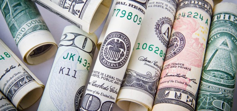Será que compensa importar com dólar alto?