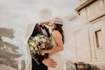 Casamento ao ar livre: entenda se vale a pena